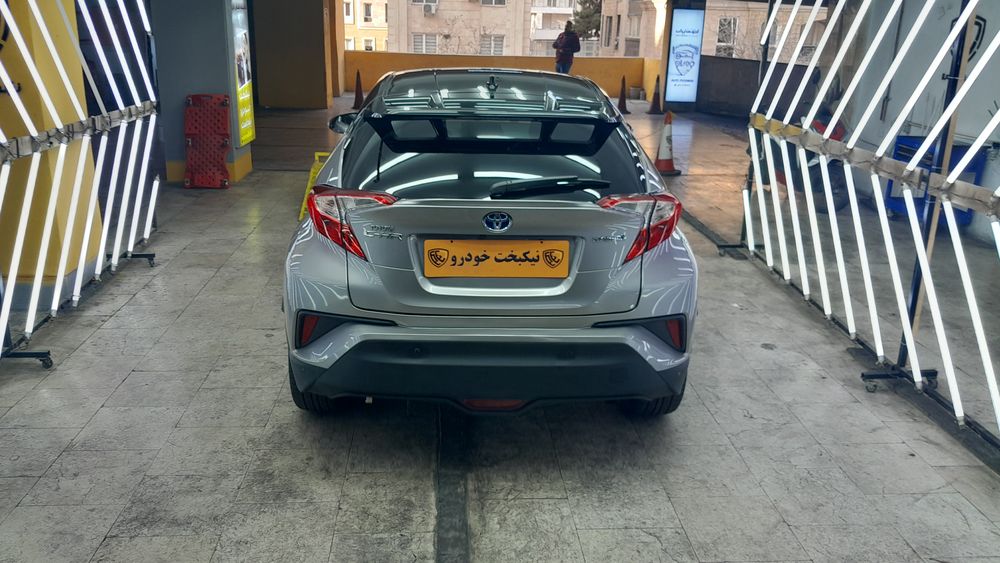 تویوتا-CHR هیبرید-2018