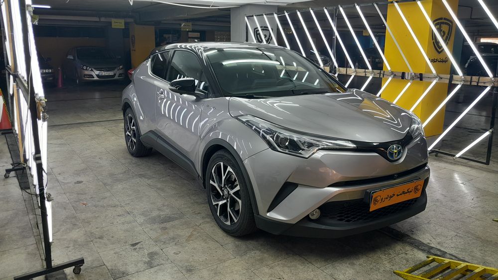 تویوتا-CHR هیبرید-2018