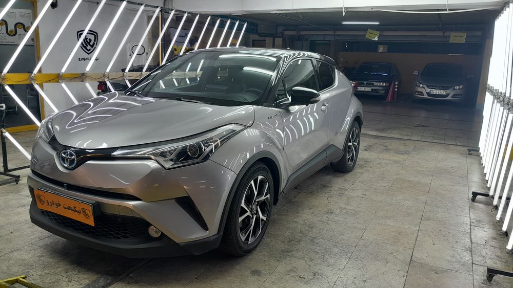 تویوتا-CHR هیبرید-2018