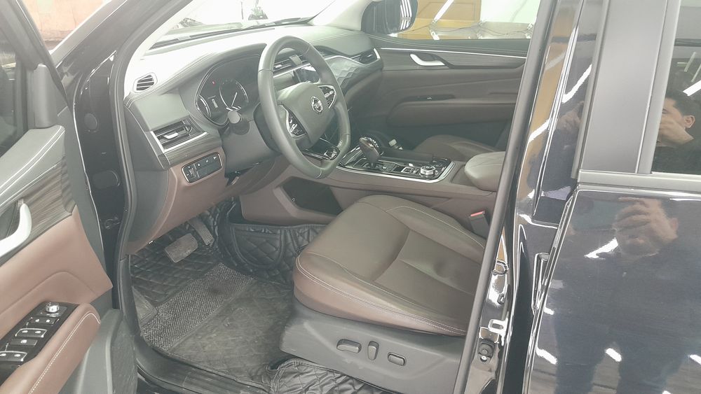 نیسان-ترا-2025