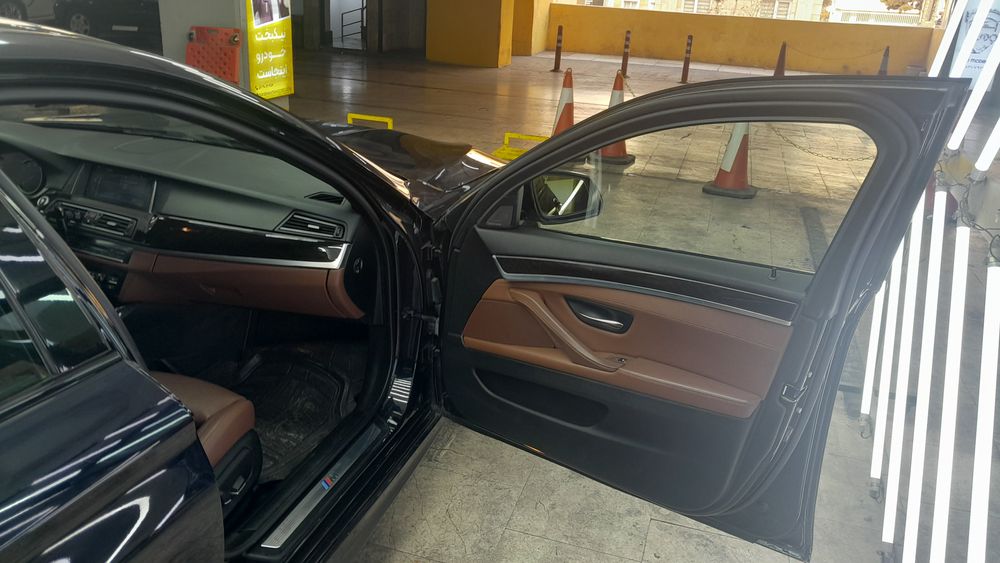 بی ام و-سری 5-2015