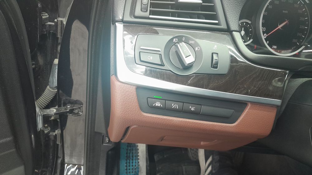 بی ام و-سری 5-2015