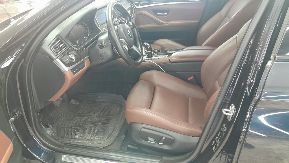 بی ام و-سری 5-2015