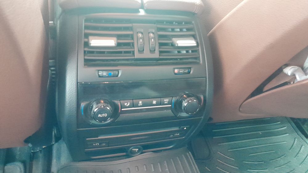 بی ام و-سری 5-2015