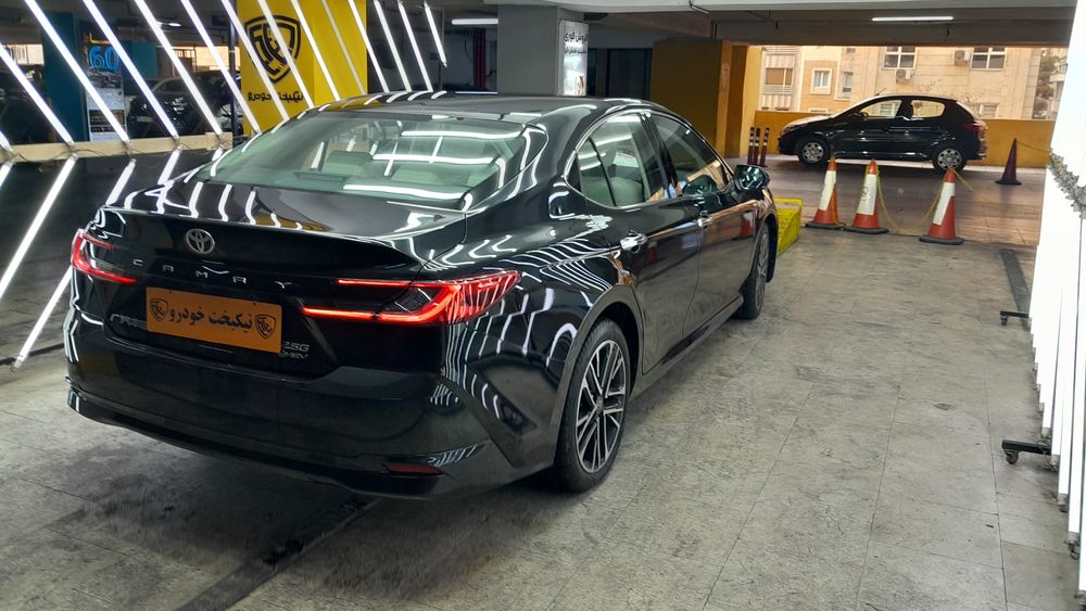 تویوتا-کمری هیبرید-2024