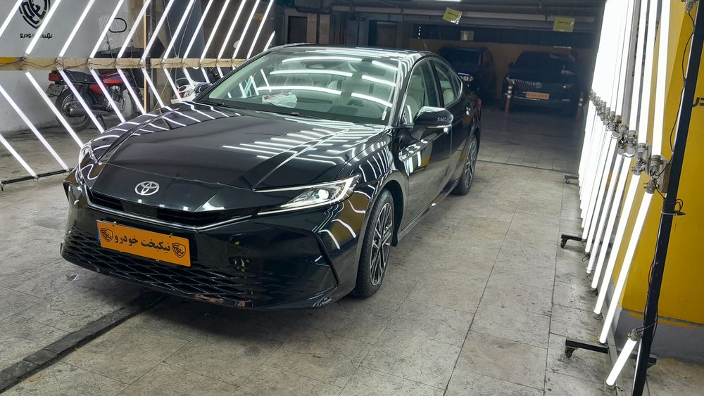 تویوتا-کمری هیبرید-2024