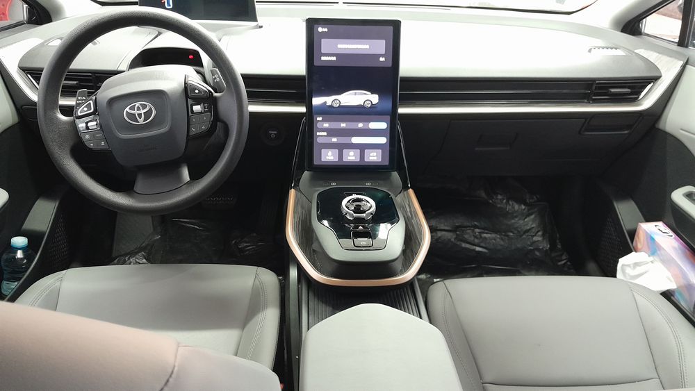 تویوتا-BZ-2024