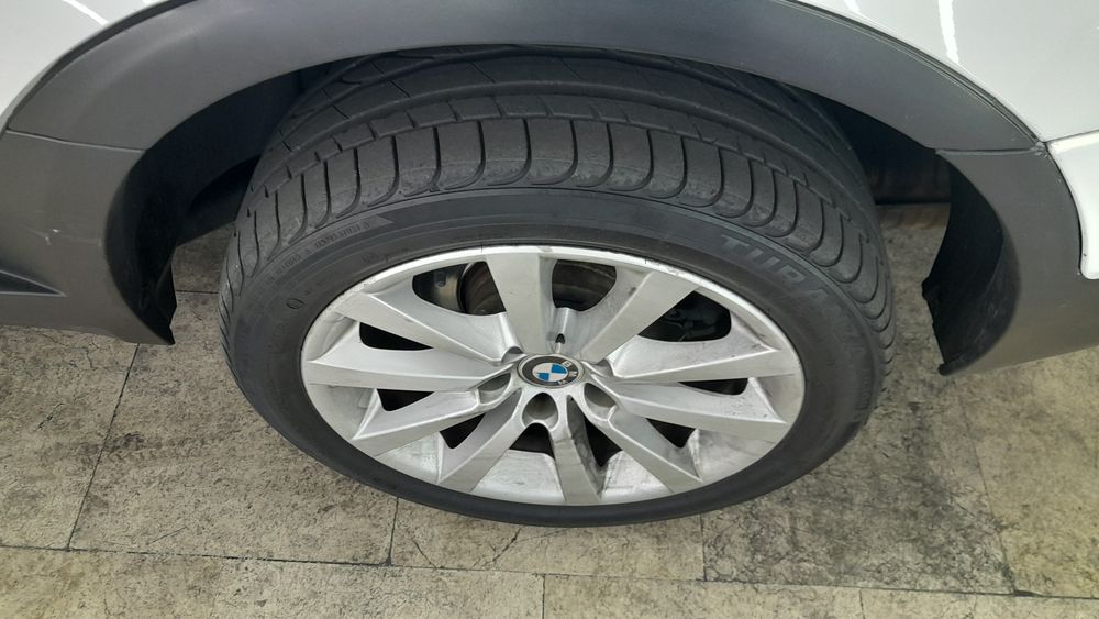 بی ام و-X3-2009