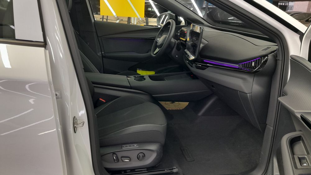 Volkswagen-ID.UNYX-2025