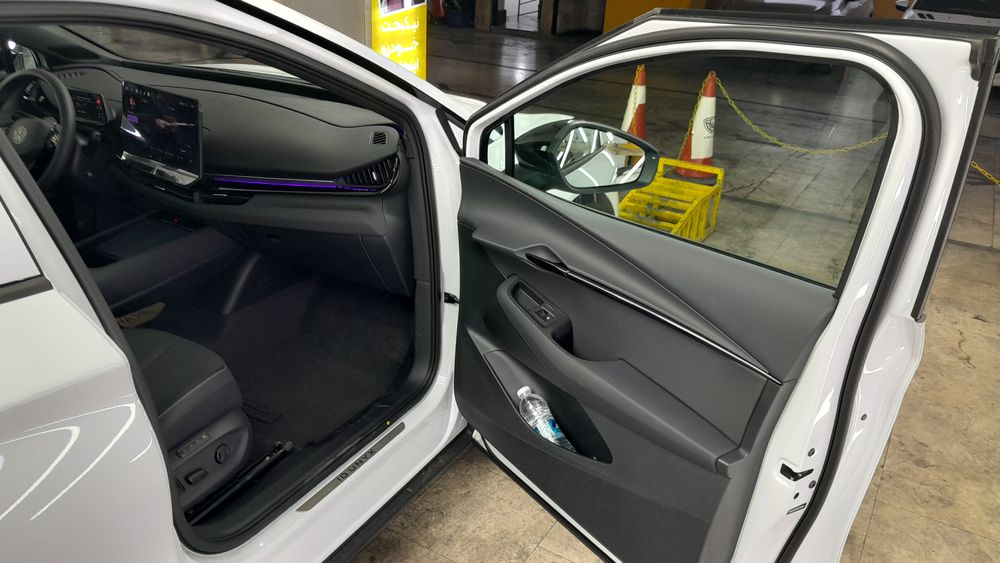 Volkswagen-ID.UNYX-2025