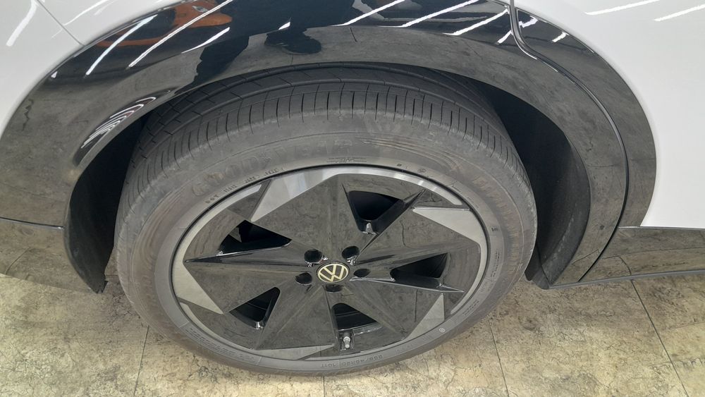 Volkswagen-ID.UNYX-2025