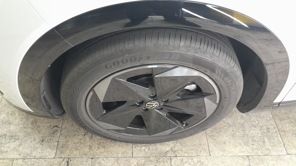 Volkswagen-ID.UNYX-2025