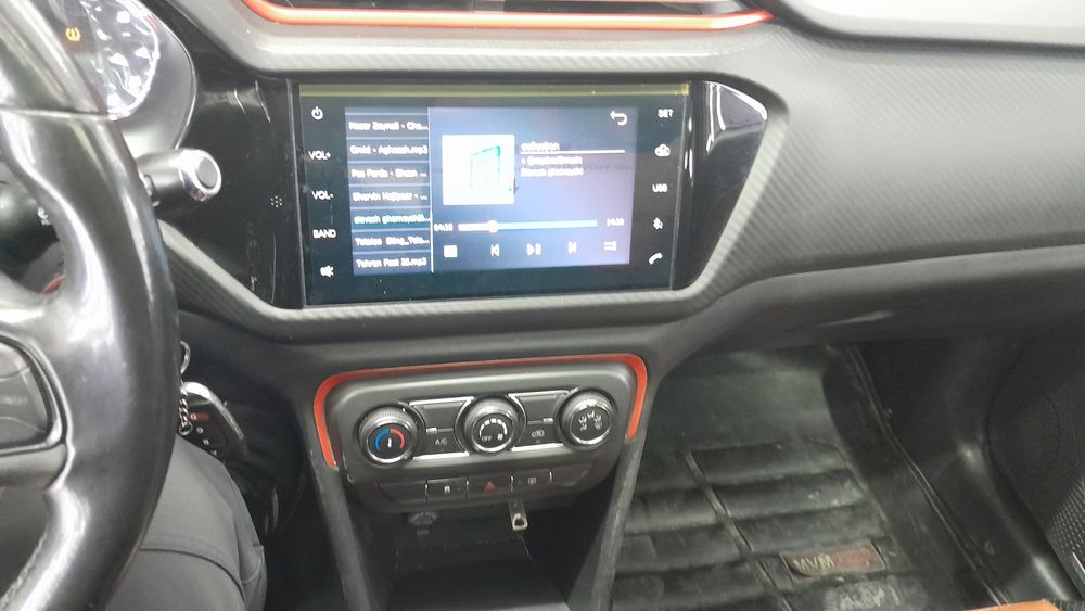 ام وی ام-x22-1398