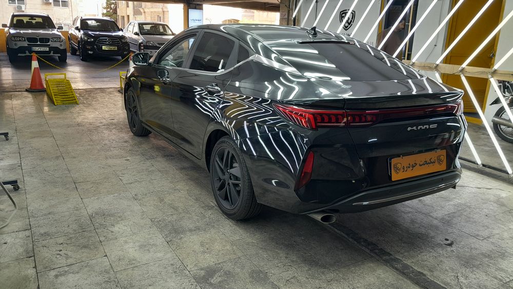 کی ام سی (KMC)-J7-1402