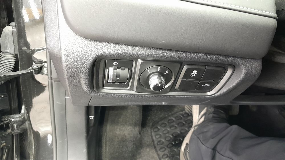 کی ام سی (KMC)-J7-1402