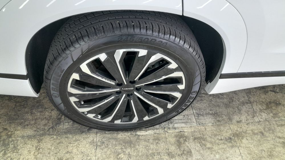 لوکانو-L8-2025