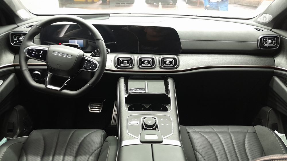 لوکانو-L8-2025