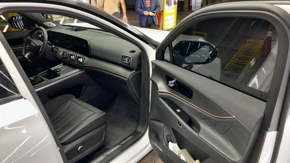 لوکانو-L8-2025