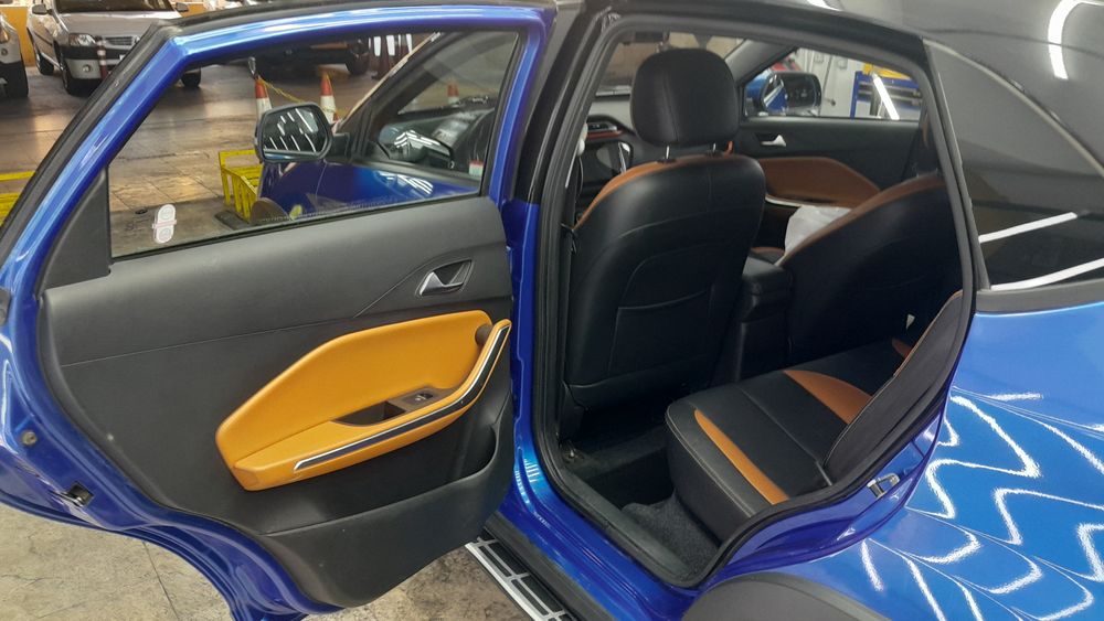 ام وی ام-x22-1400