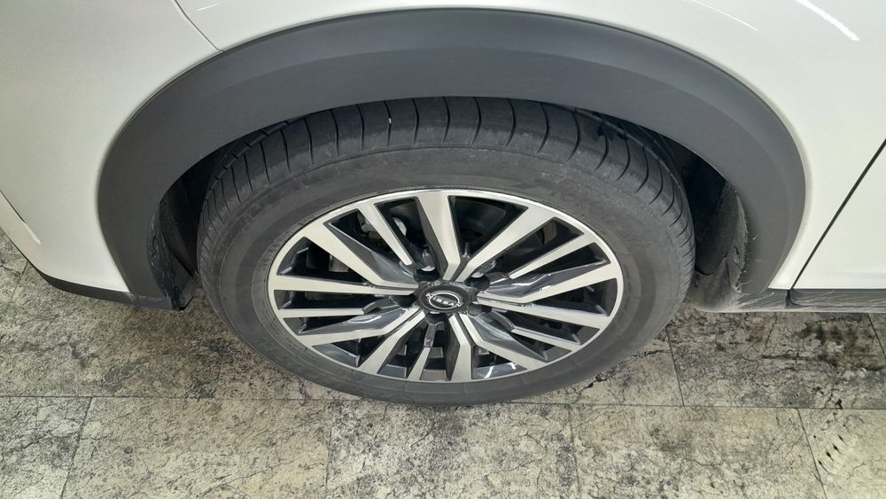 نیسان-کیکس-2024