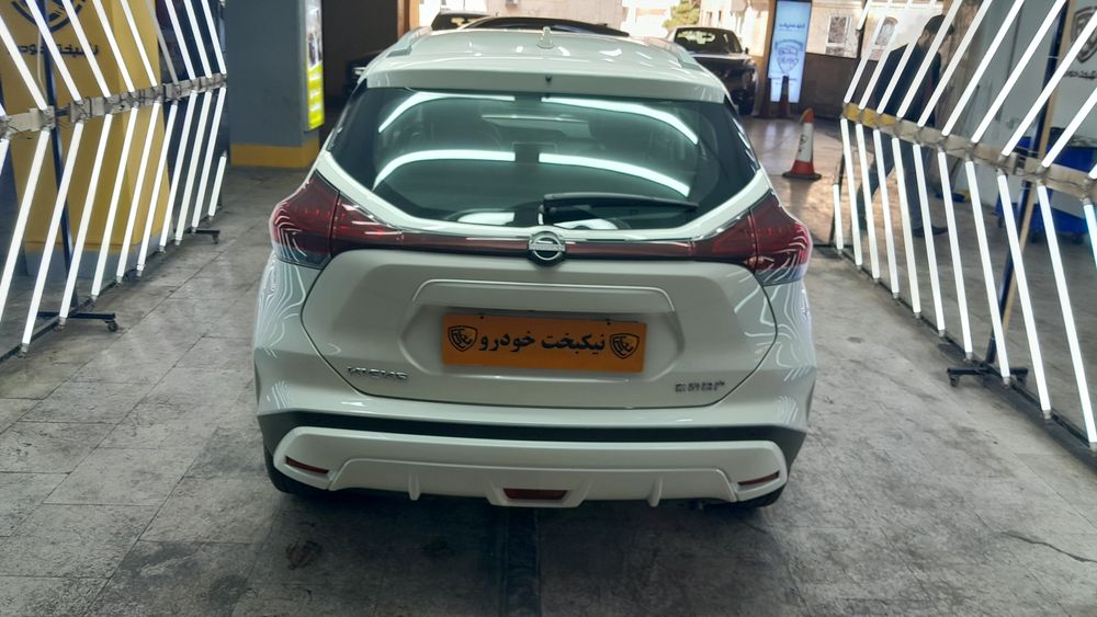 نیسان-کیکس-2024