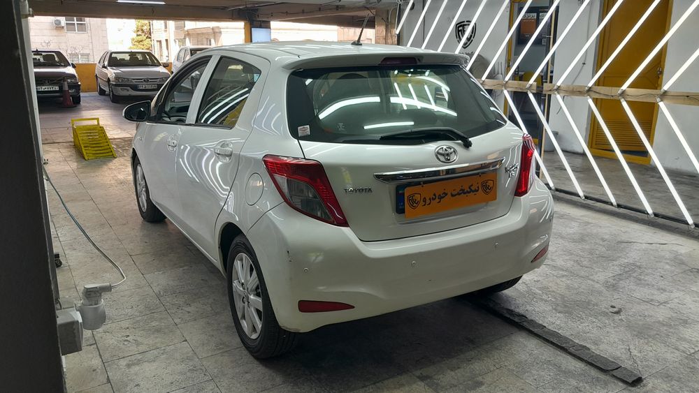 تویوتا-یاریس-2013