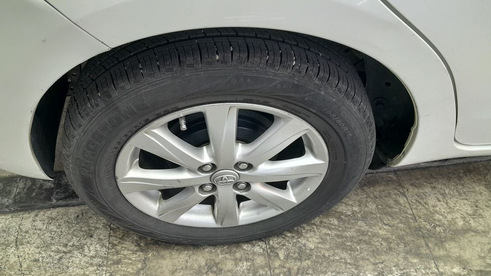 تویوتا-یاریس-2013