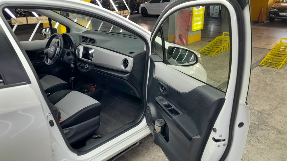 تویوتا-یاریس-2013