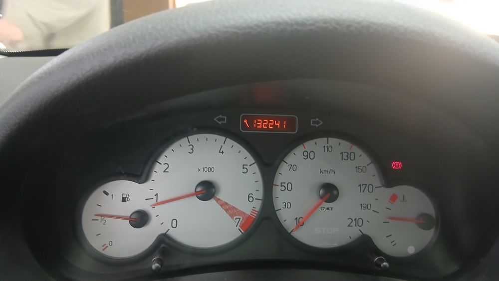 پژو-206 صندوقدار-1397