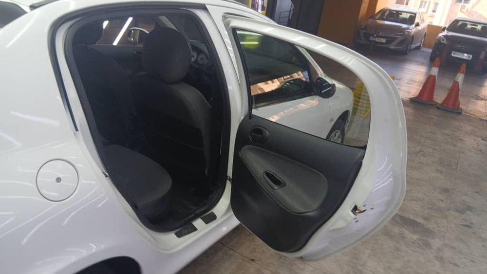 پژو-206 صندوقدار-1397