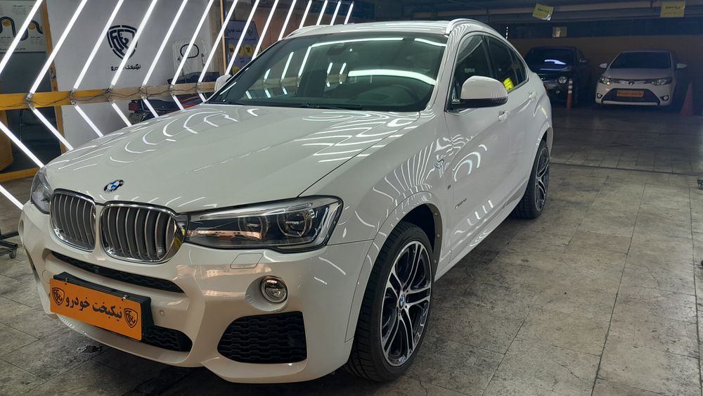 بی ام و-X4-2016