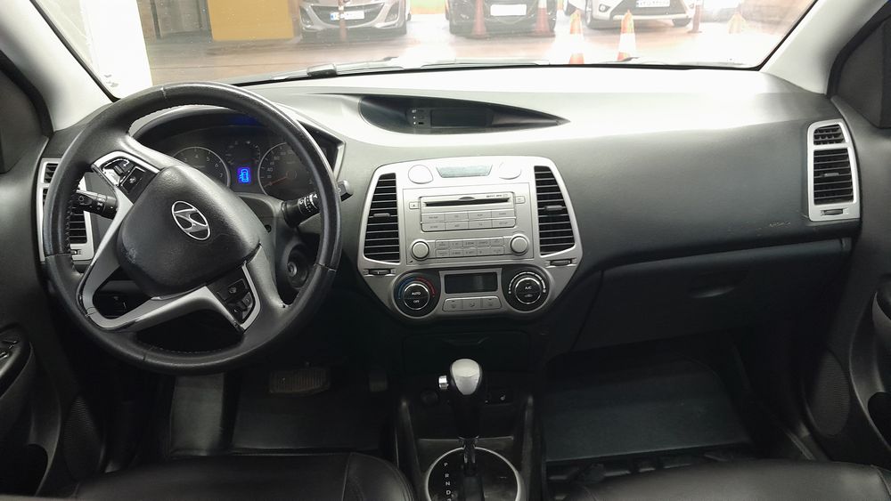 هیوندای-i20-2012