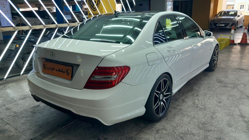 بنز-C-2012