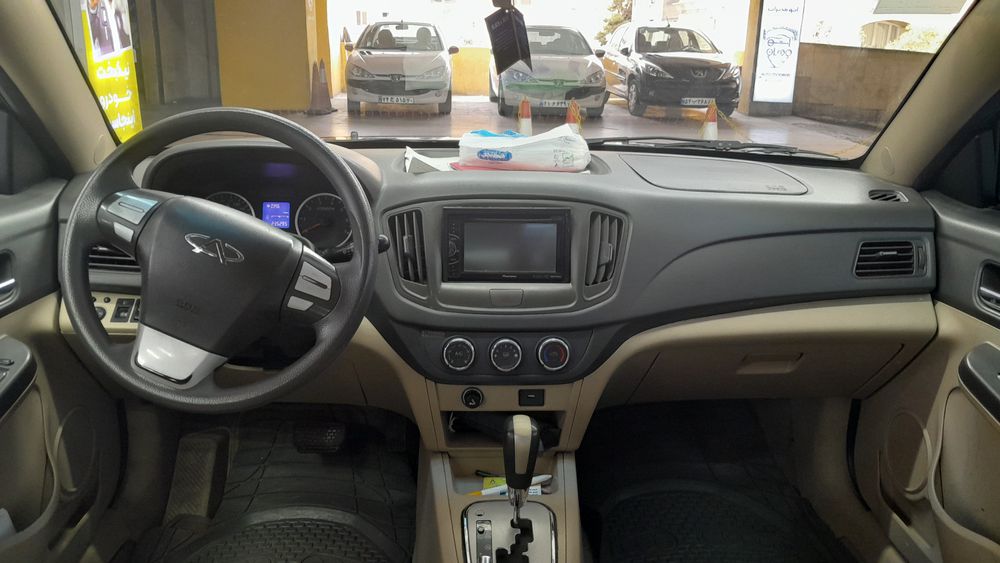 ام وی ام-550-1394