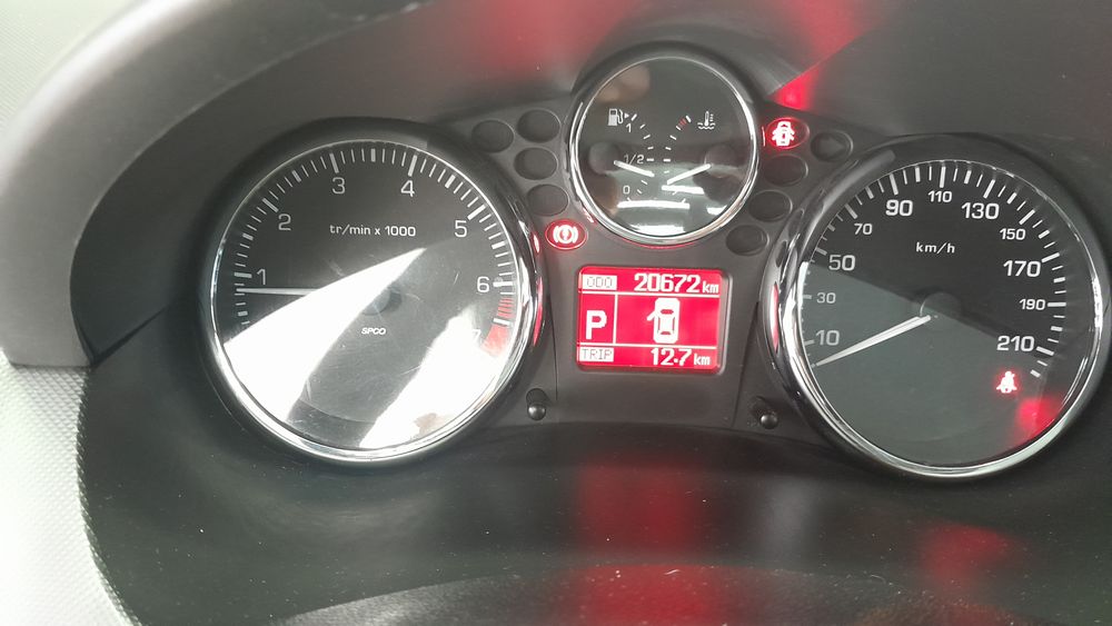 پژو-207-1402