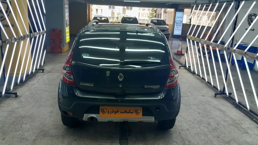 رنو-ساندرو استپ وی-1397
