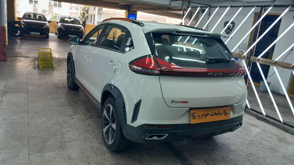 ام وی ام-X33-1404