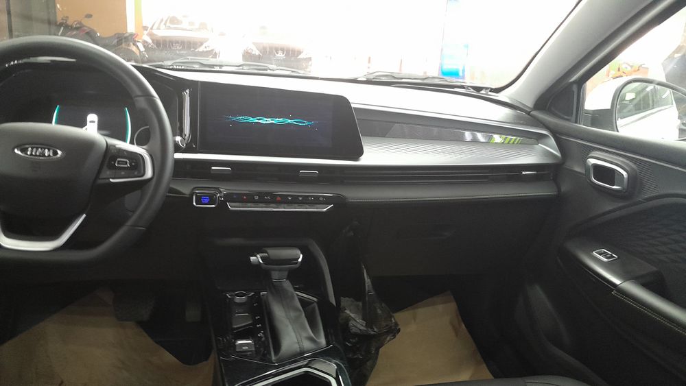ام وی ام-X33-1404