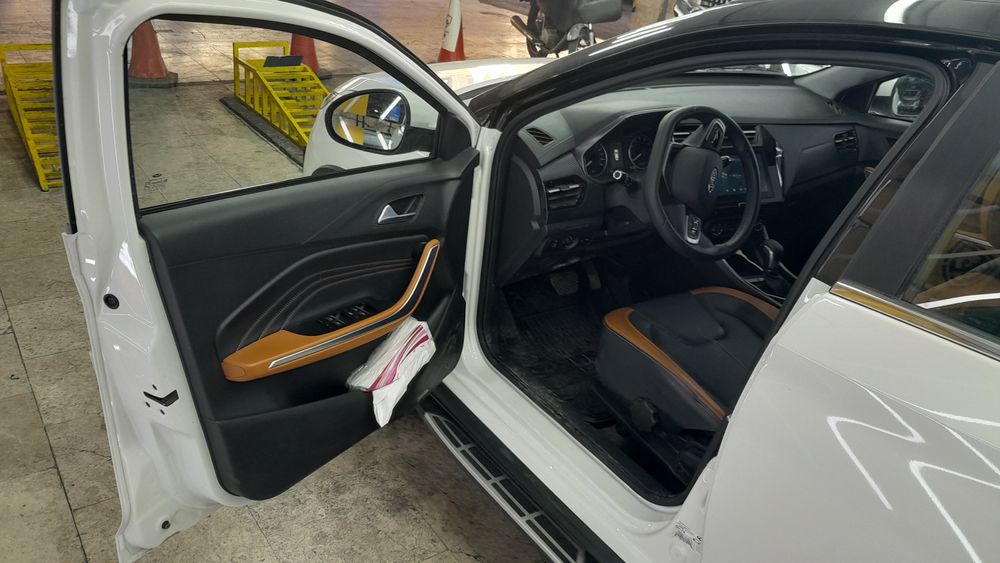 ام وی ام-x22-1402