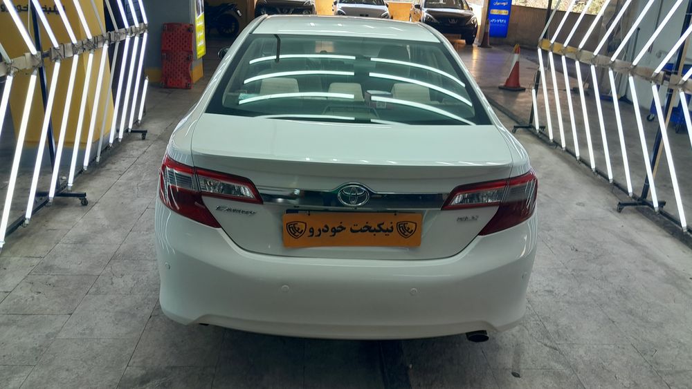 تویوتا-کمری-2012