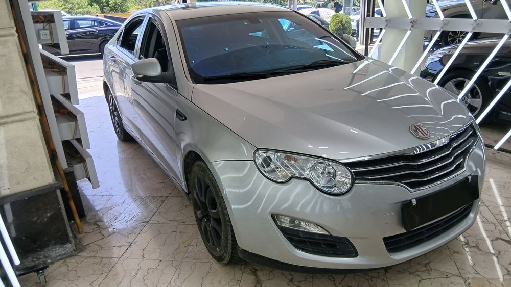 ام جی-550-2012
