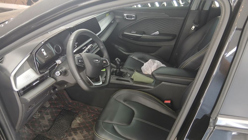 ام وی ام-X33-1402