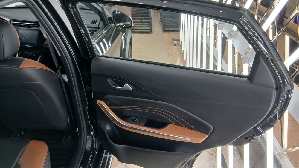 ام وی ام-x22-1401