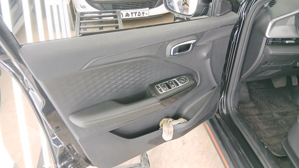 ام وی ام-X33-1403