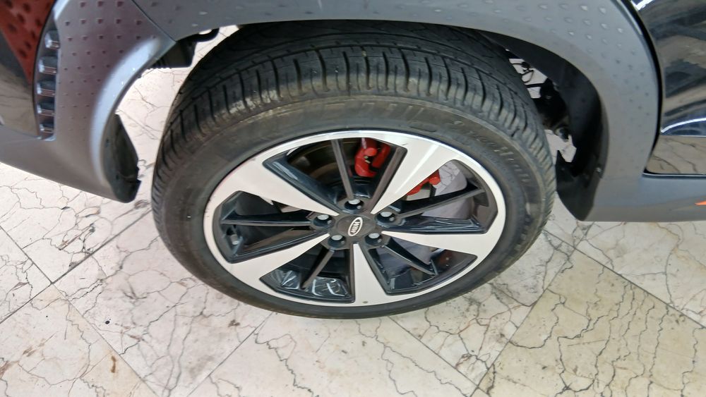 ام وی ام-X33-1403