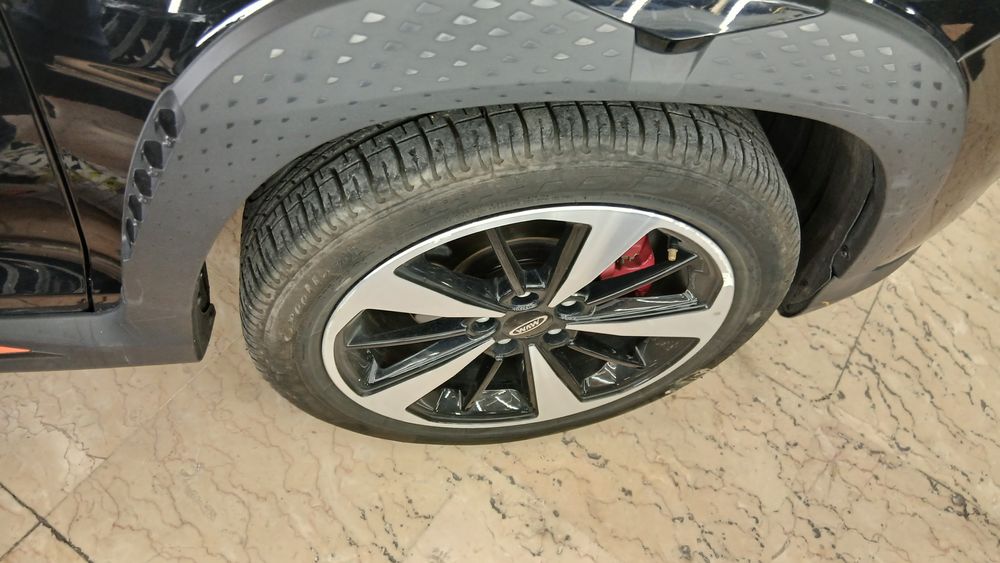 ام وی ام-X33-1403