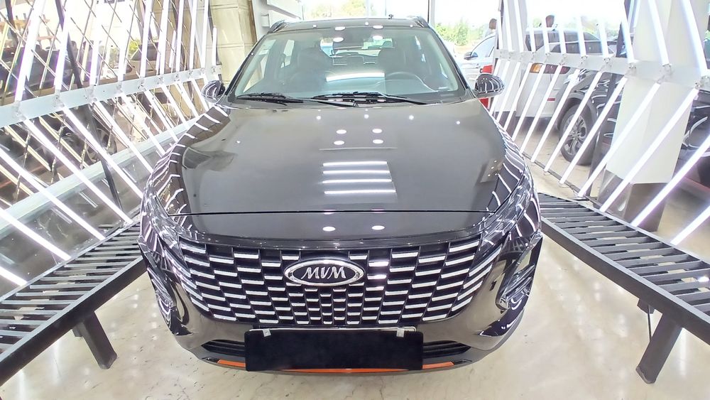 ام وی ام-X33-1403