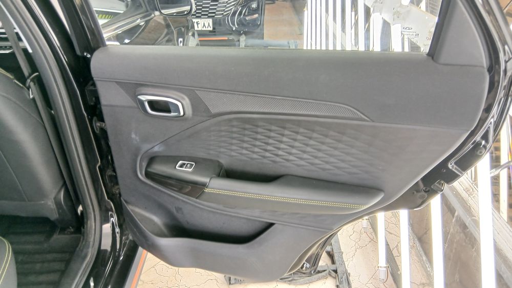 ام وی ام-X33-1403