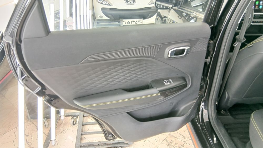ام وی ام-X33-1403
