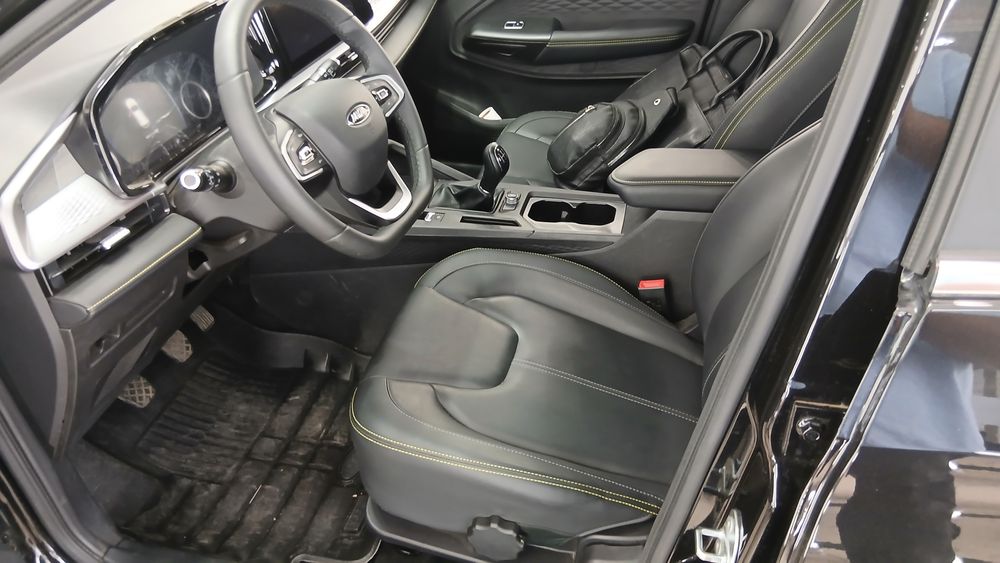 ام وی ام-X33-1403
